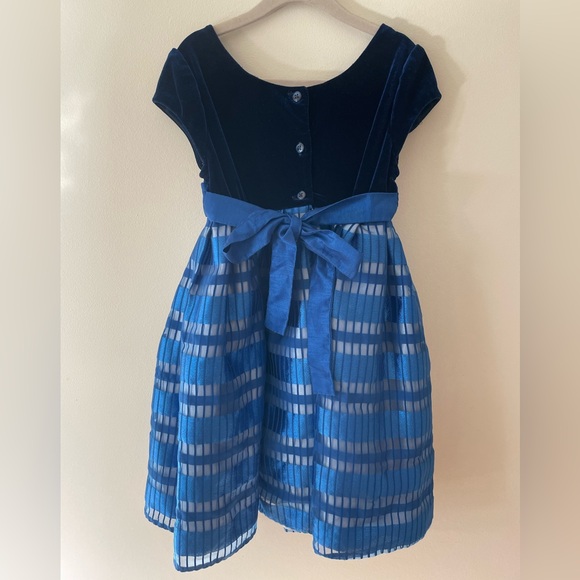 Size 4 Girls Holiday Christmas Dress Blue Silver - Picture 3 of 8